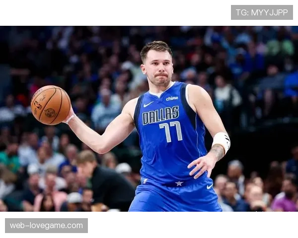 东契奇最大短板暴露：出机会拒投，关键时刻选择传球而非出手