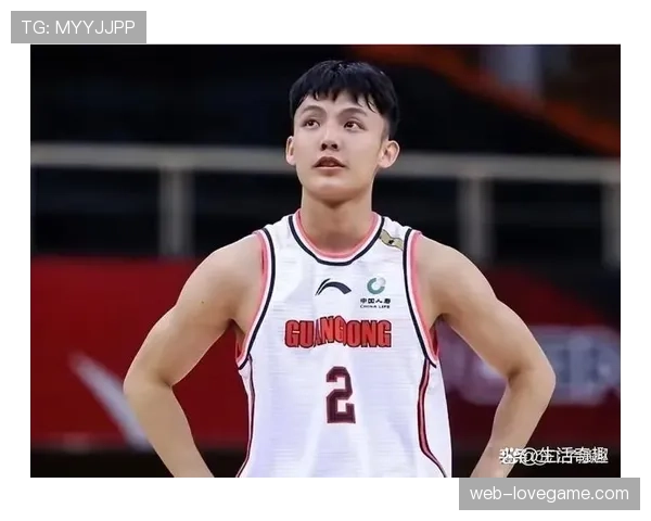 官方：中国篮球协会公布新一期男篮集训名单，多位新人入选